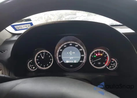 2011 Mercedes-Benz E 350 from USA, damaged, VIN WDDKJ5GB6BF081103